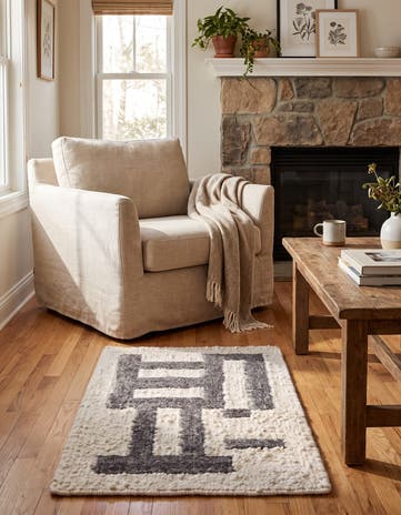 2' x 3' 1 Hand Knotted Moroccan Wool Rug