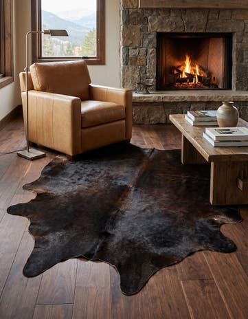 5' 11 x 6' 8 Cowhide Leather Rug