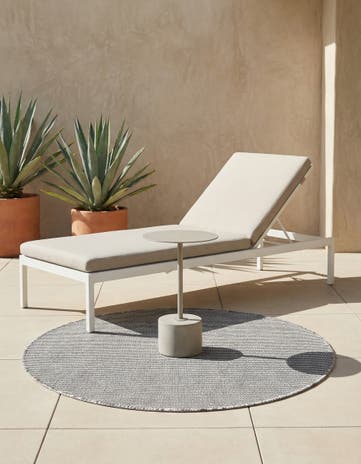 3' 3 x 3' 3 Easy-Clean Jill Zarin Palm Springs Indoor / Outdoor Round Rug