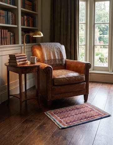 1' 4 x 2' Hand Knotted Ziegler Rug