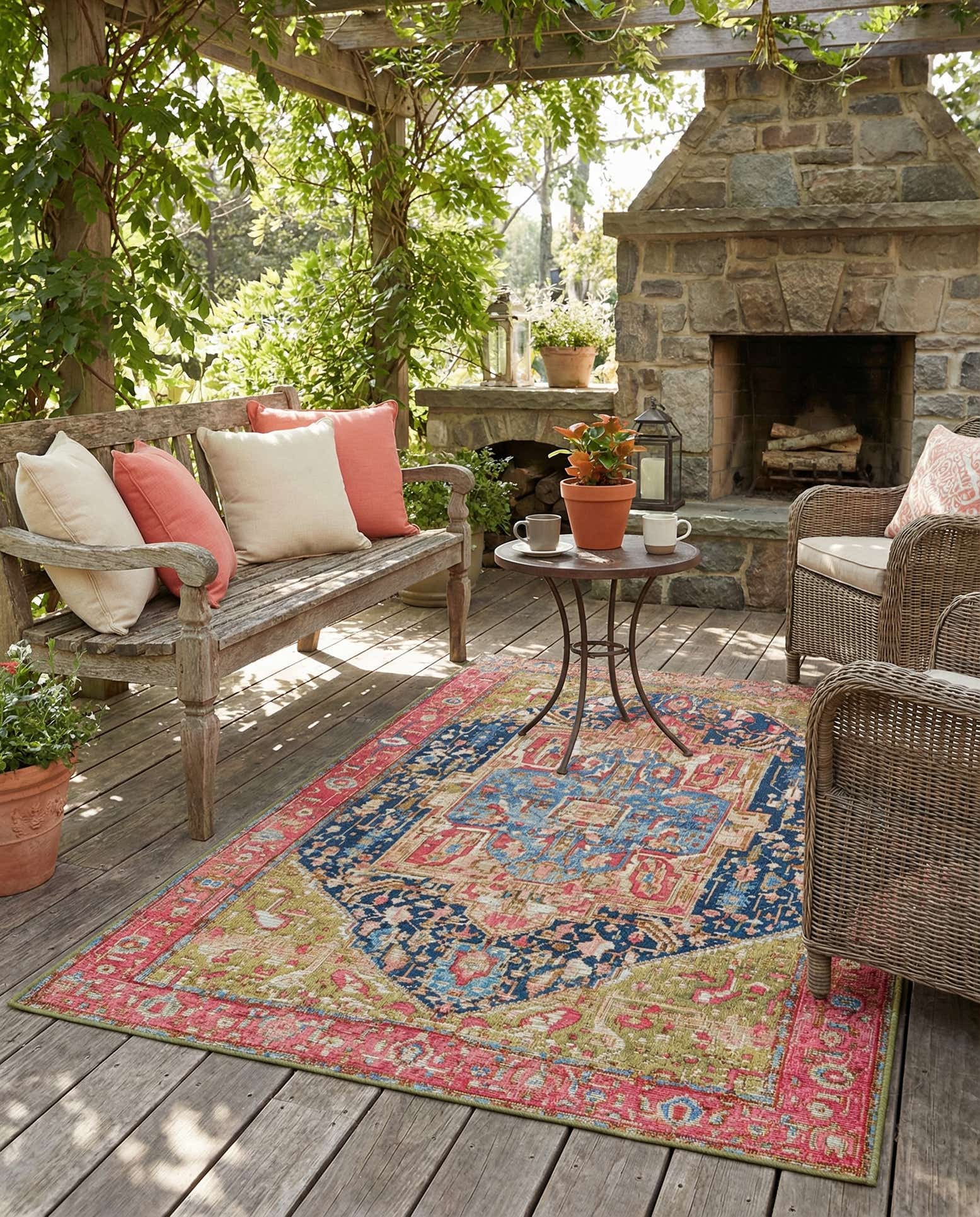 3' 3 x 5' 3 Easy-Clean Traditional Indoor / Outdoor Rug