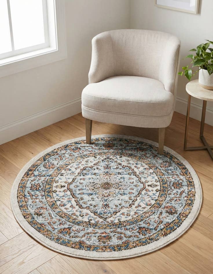 Detail image of 3' 3 x 3' 3 Nyla Round Rug