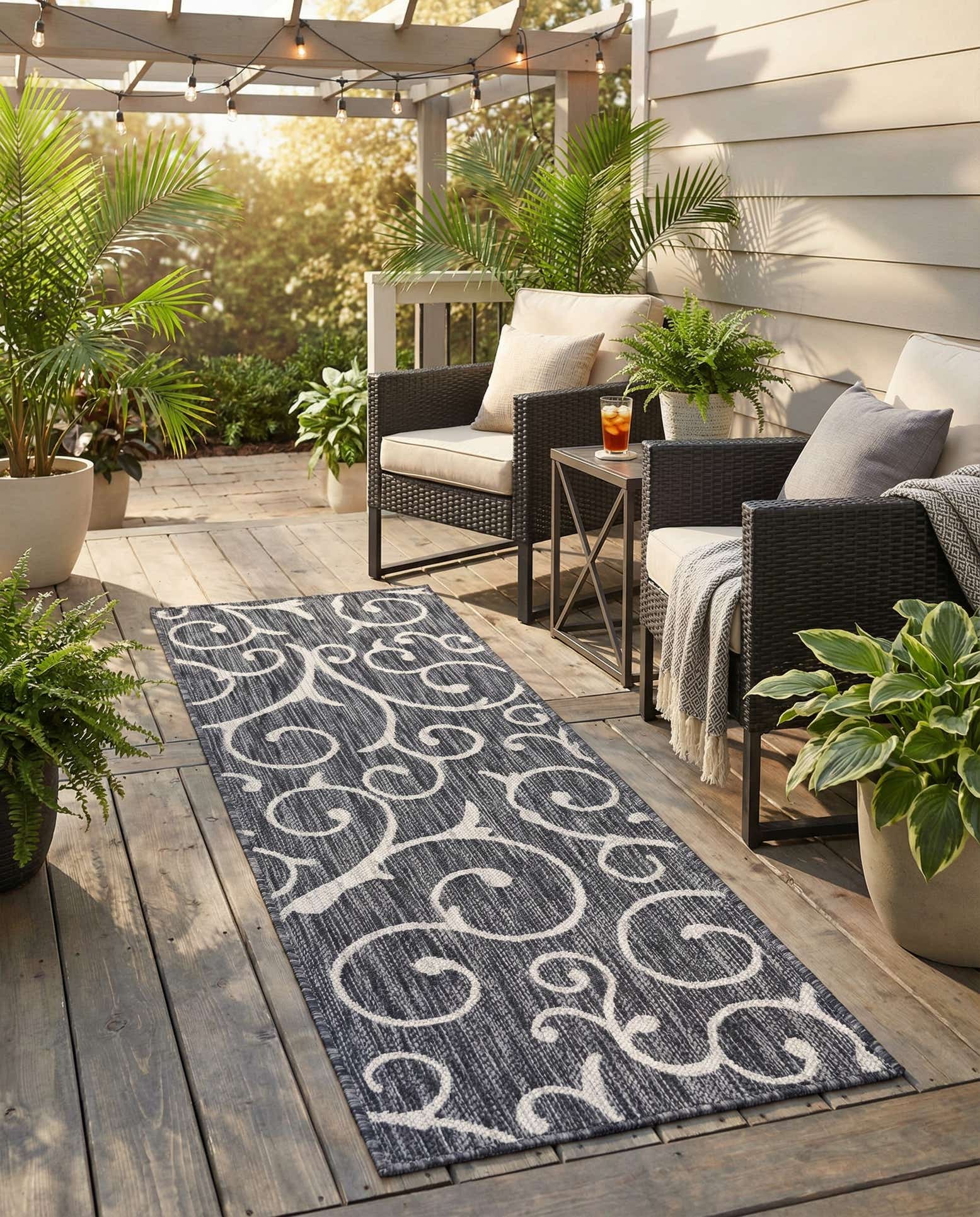 2' x 6' Easy-Clean Botanical Indoor / Outdoor Runner Rug
