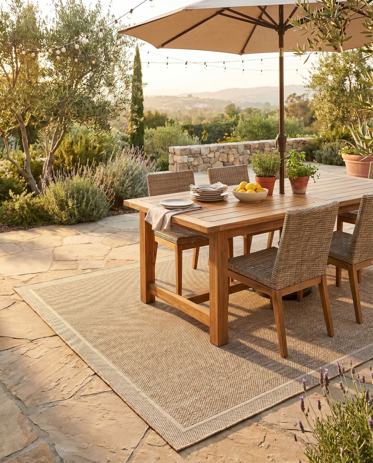 7' 10 x 10' Easy-Clean Border Indoor / Outdoor Rug
