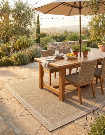 7' 10 x 10' Easy-Clean Border Indoor / Outdoor Rug