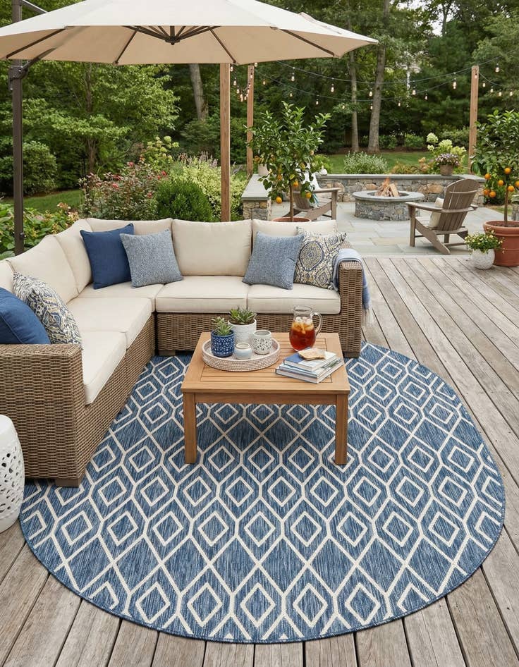 Detail image of 7' 10 x 10' Easy-Clean Jill Zarin Turks and Caicos Indoor / Outdoor Oval Rug