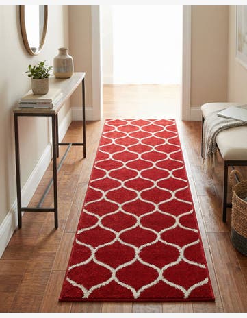 Red Trellis Frieze Runner Rug