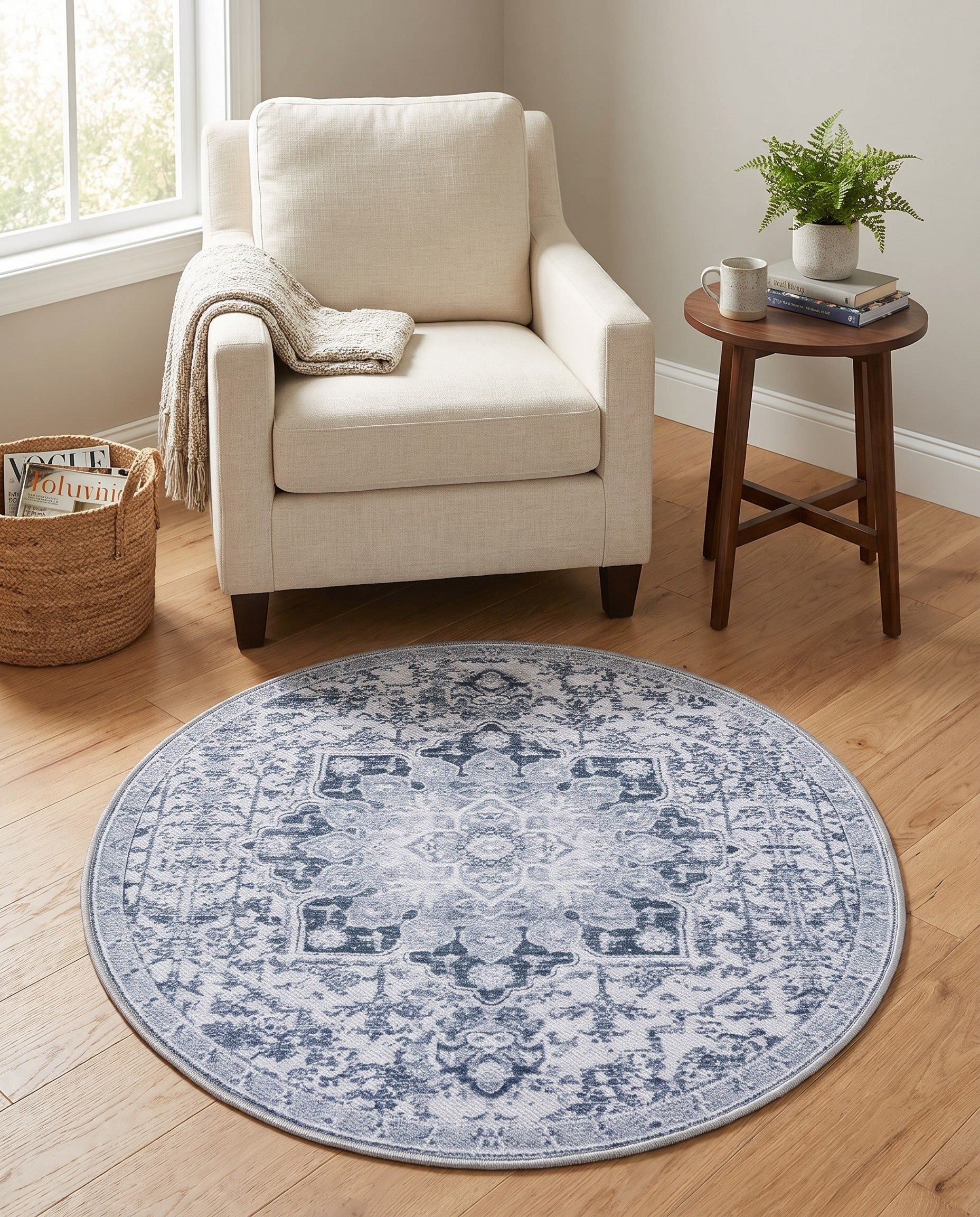 3' 3 x 3' 3 Francesca Round Rug