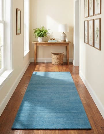 2' 7 x 6' 7 Solid Gabbeh Wool Runner Rug