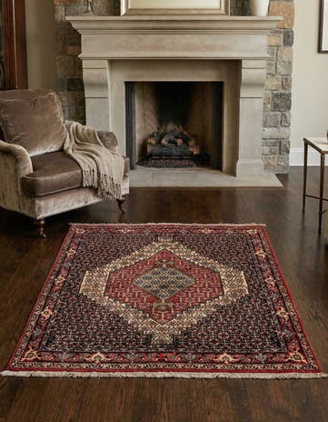4' x 4' 9 Senneh Square Rug