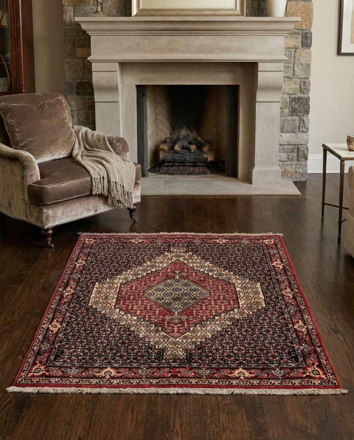 4' x 4' 9 Senneh Square Rug