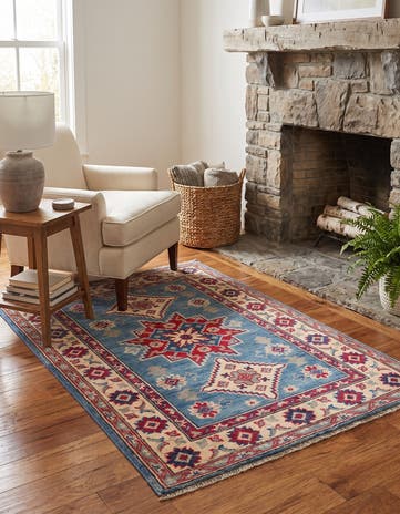 2' 9 x 4' 2 Hand Knotted Kazak Rug