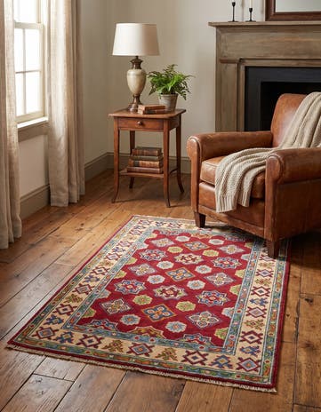 2' 7 x 4' 2 Hand Knotted Kazak Rug