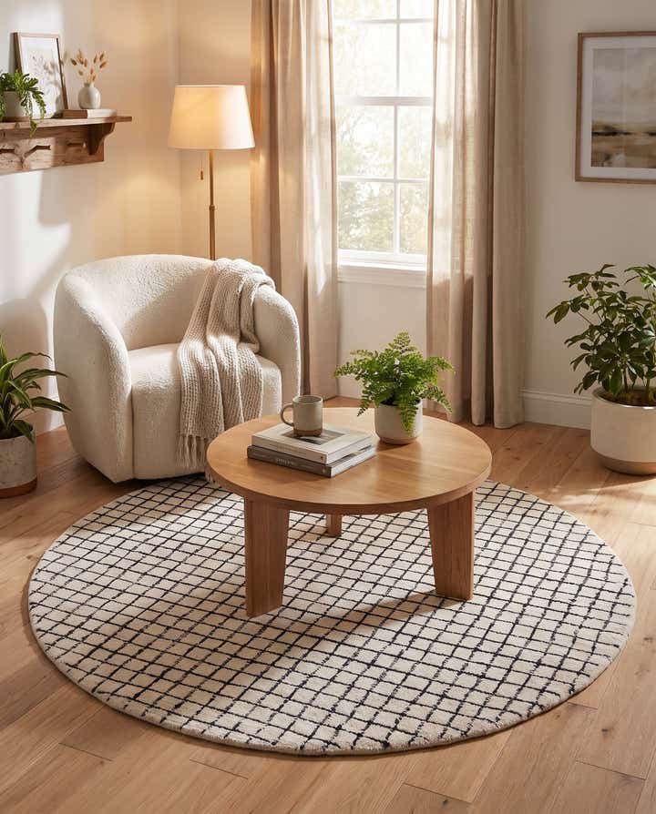 5' 1 x 5' 1 Heritage Line Wool Round Rug