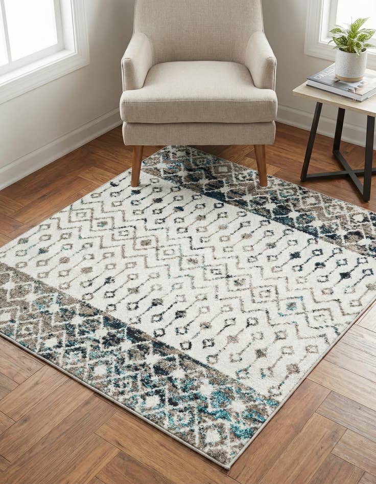 Detail image of 4' x 4' Moroccan Trellis Square Rug
