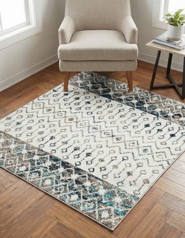 4' x 4' Moroccan Trellis Square Rug