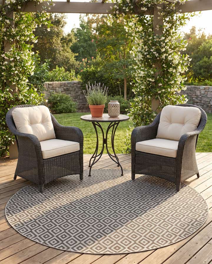 215cm x 215cm Easy-Clean Jill Zarin Indoor / Outdoor Round Rug