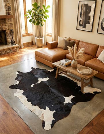 5' 2 x 6' 8 Cowhide Leather Rug