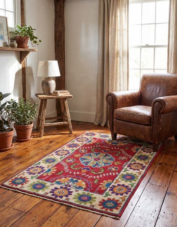 2' 7 x 4' Hand Knotted Kazak Rug