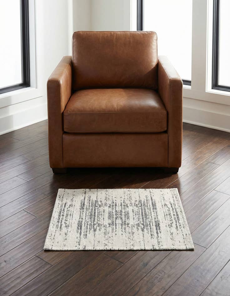 Detail image of 2' 2 x 3' Georgia Rug