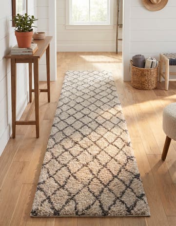 2' 7 x 14' Moroccan Shag Runner Rug
