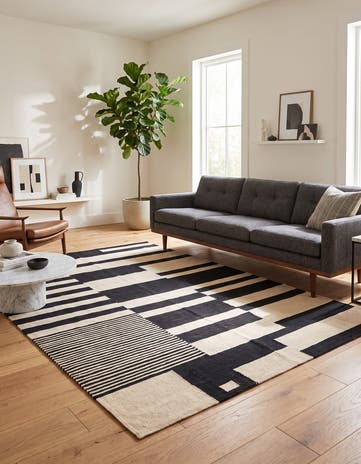 5' 2 x 6' 7 Hand Woven Kilim Modern Wool Rug
