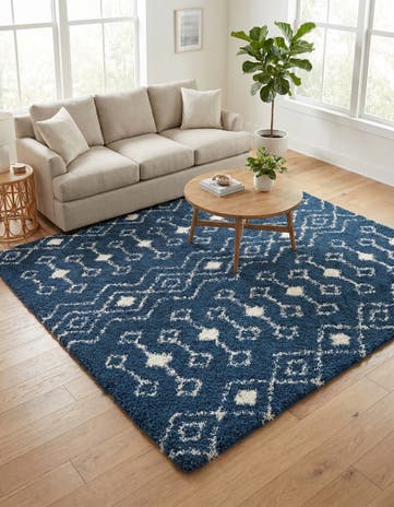 7' 10 x 7' 10 Moroccan Trellis Shag Square Rug