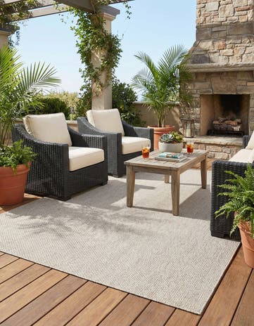 7' 10 x 10' Easy-Clean Solid Indoor / Outdoor Rug