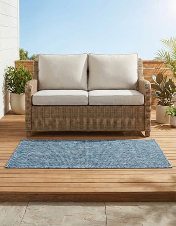 3' x 5' 3 Easy-Clean Solid Indoor / Outdoor Rug