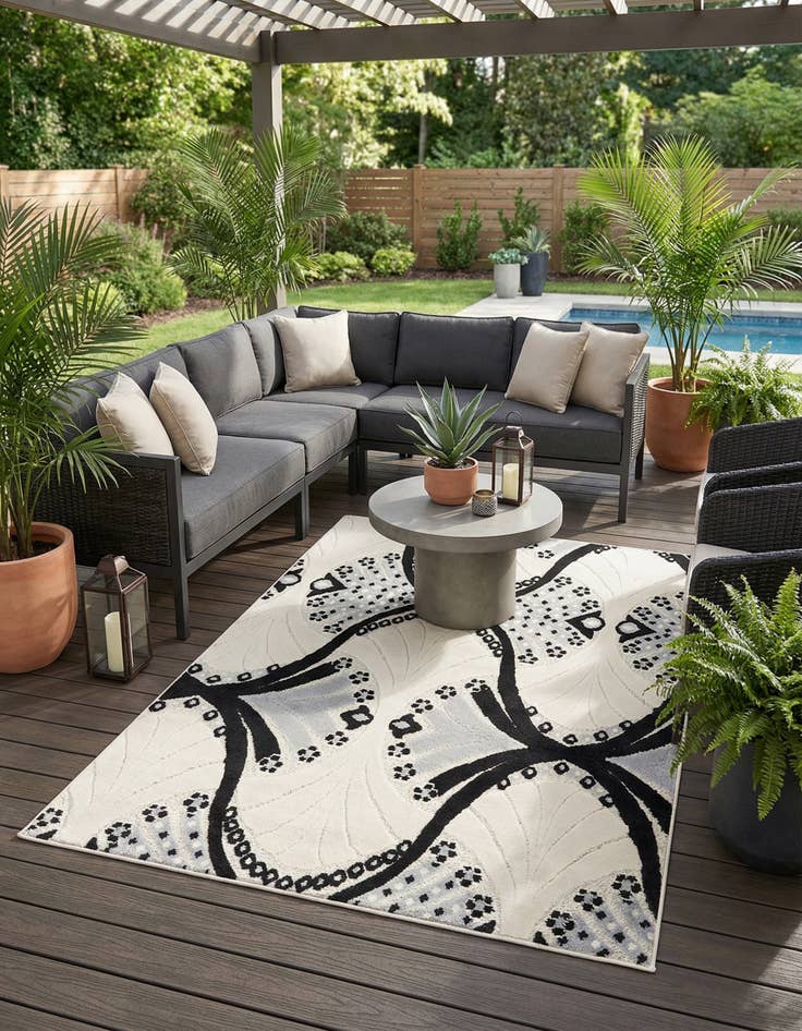 Detail image of 5' 3 x 7' 7 Easy-Clean Indoor / Outdoor Rug