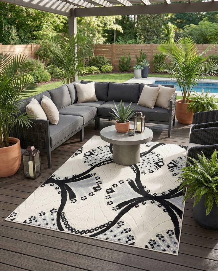 Detail image of 5' 3 x 7' 7 Easy-Clean Indoor / Outdoor Rug