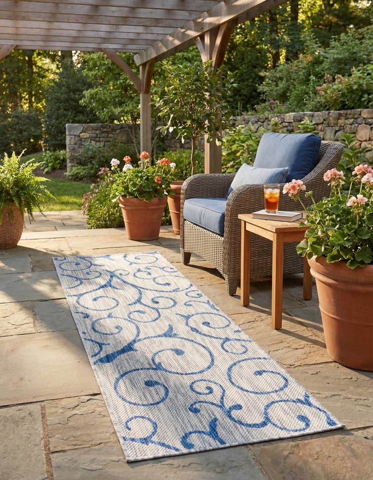 Detail image of 2' x 6' Washable Botanical Indoor / Outdoor Runner Rug