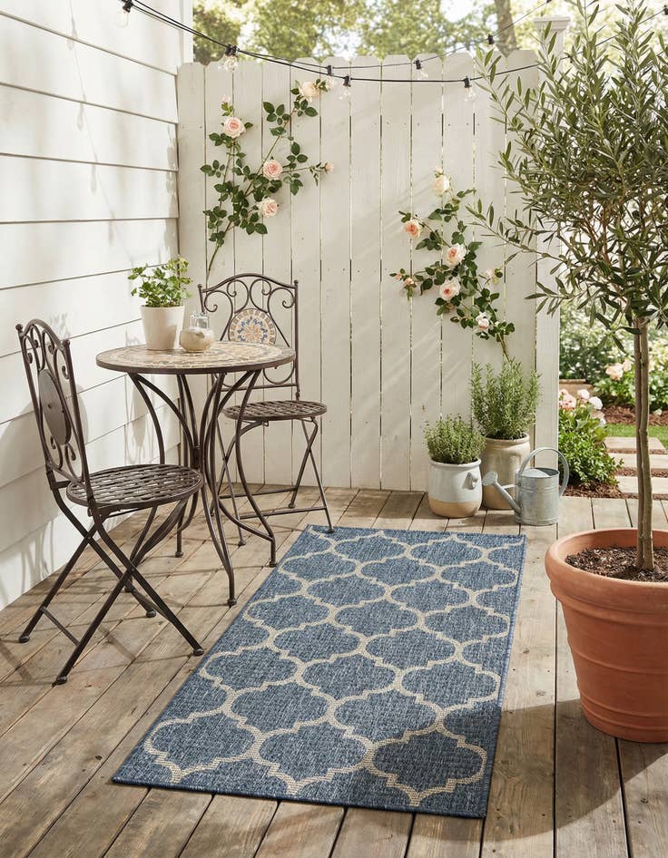 Detail image of 2' x 4'  Washable Trellis Indoor / Outdoor Runner Rug
