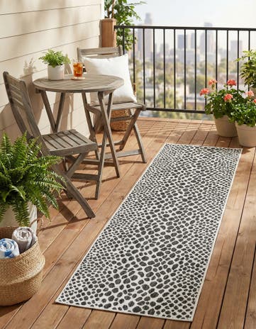 2' x 7' Easy-Clean Jill Zarin Cape Town Indoor / Outdoor Runner Rug