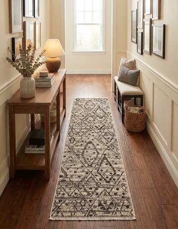 Ivory Grand Tradition Runner Rug