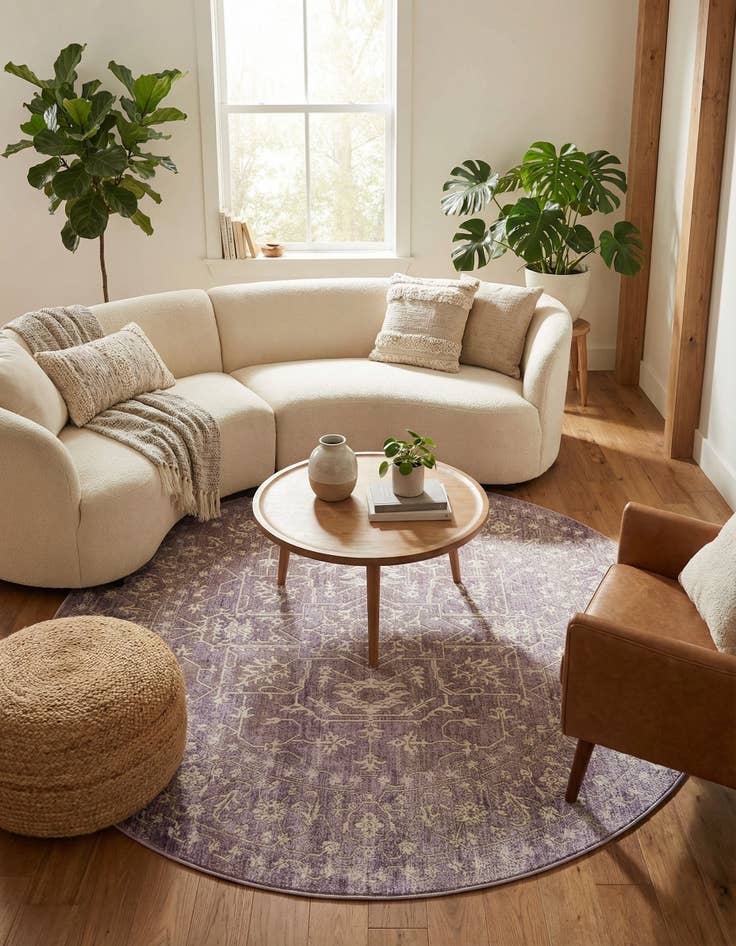 Detail image of 6' x 6' New Vintage Round Rug
