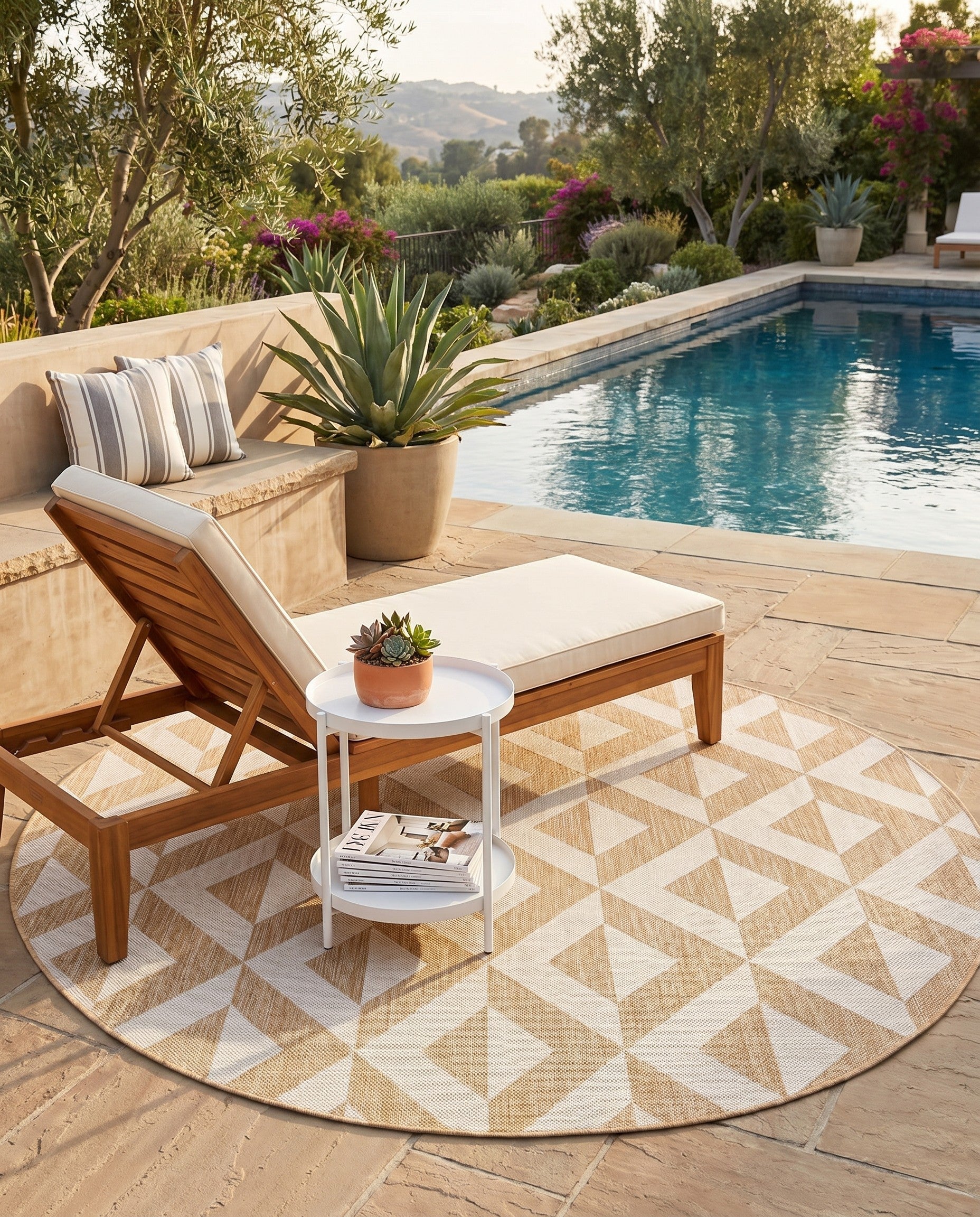 Beige Easy-Clean Jill Zarin Napa Indoor / Outdoor Round Rug