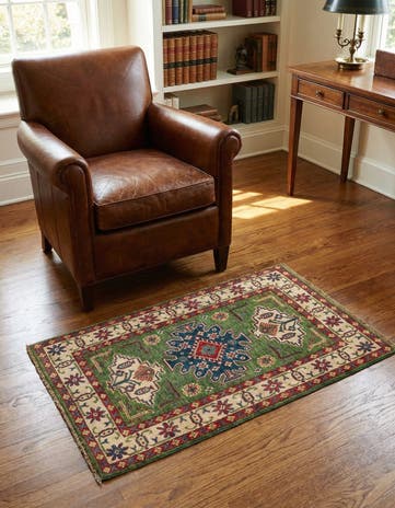 2' 8 x 4' 3 Hand Knotted Kazak Rug
