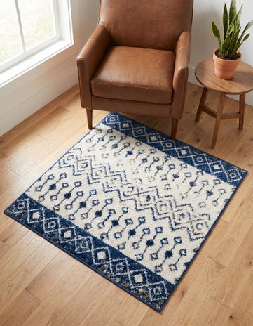 3' 3 x 3' 3 Moroccan Trellis Square Rug