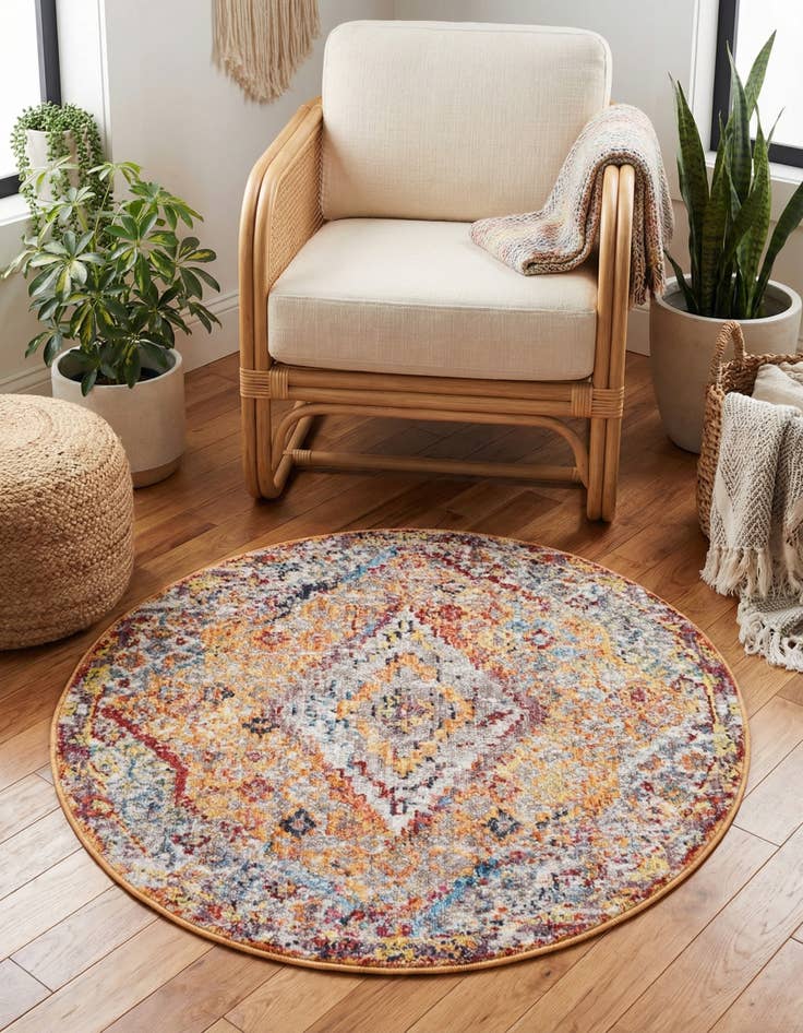 Detail image of 3' 3 x 3' 3 Williamsburg Round Rug