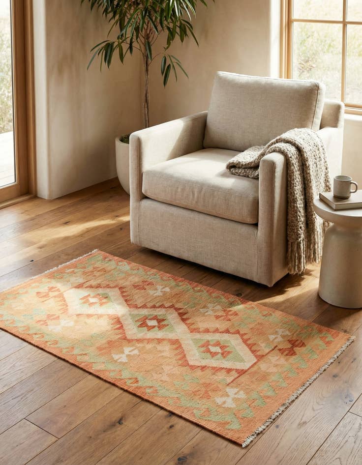 Detail image of 2' 9 x 4' 3 Hand Woven Kilim Waziri Wool Rug