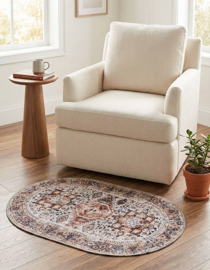 Detail image of 2' x 3' 1 Washable Yara Oval Rug