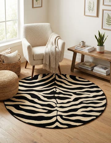 Black Savannah Round Rug