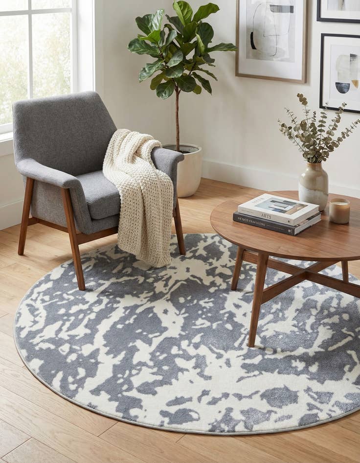 Detail image of 4' x 4' Vince Camuto Round Rug