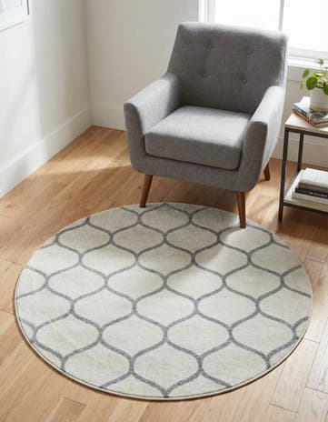 Ivory Lattice Frieze Round Rug