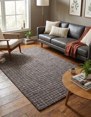 5' 1 x 8' Heritage Line Wool Rug