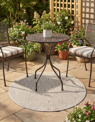 Gray Easy-Clean Sabrina Soto Indoor / Outdoor Round Rug