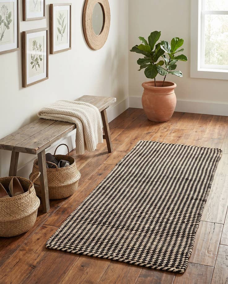 Detail image of 2' x 4' 1 Hand Woven Laurel Handwoven Jute Runner Rug