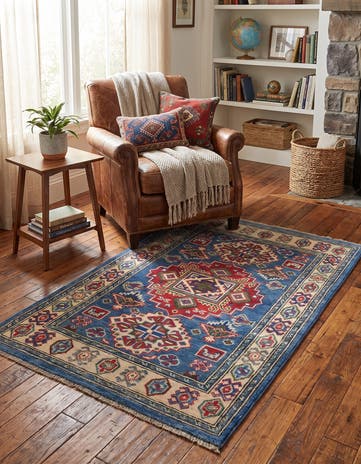 2' 7 x 4' 2 Hand Knotted Kazak Rug