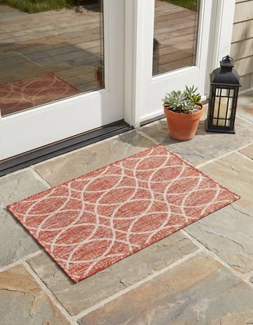 2' x 3' Easy-Clean Lattice Indoor / Outdoor Rug